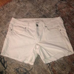 American eagle white jean shorts size 12